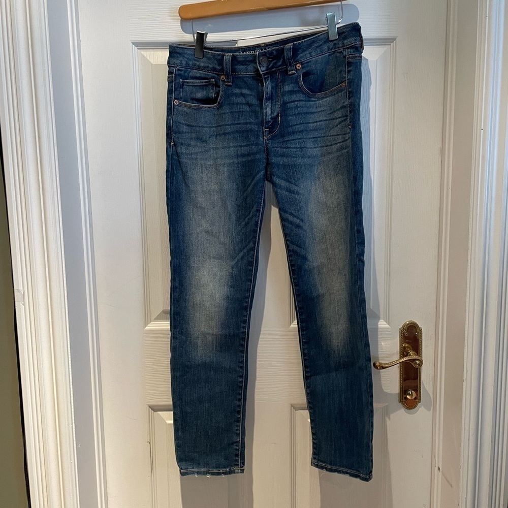 Women’s American Eagle jeans